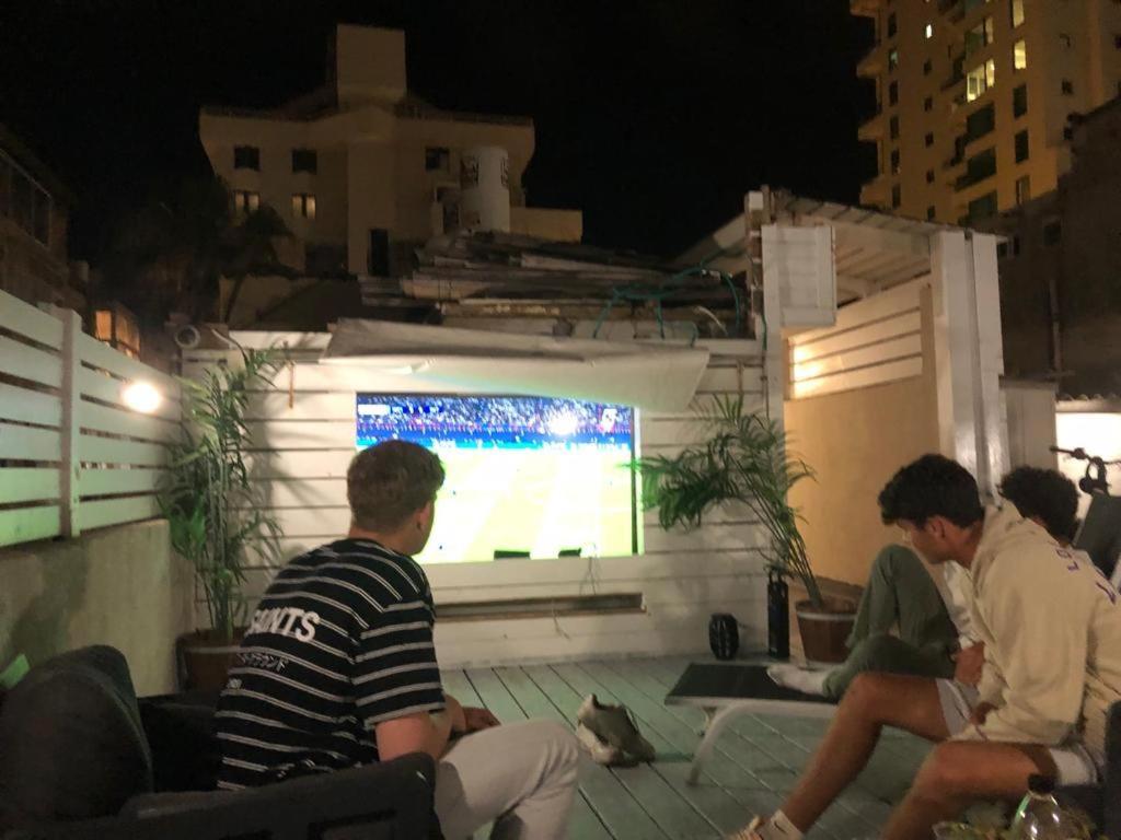特拉维夫דירת סטודיו יפיפיה על גג ומרפסת שמש ברחוב הירקון公寓 外观 照片